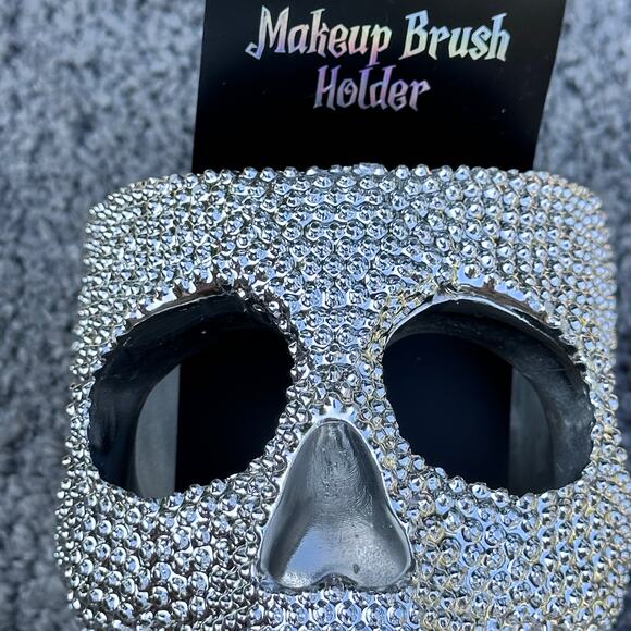 Skull Silver Textured Metallic Makeup Brush Pencil Holder Halloween Spooky Eyes - Picture 14 of 16